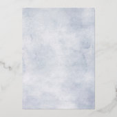 Stoffige blauwe hortensia's pastelroze rozen bruil folie uitnodiging (Achterkant)