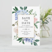 Stoffige blauwe hortensia's pastelroze rozen bruil save the date (Staand voorkant)