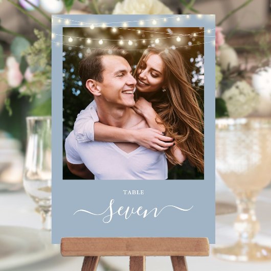 Stoffige Blauwe Snaar Lichtjes Foto Tafel Nummer Kaart