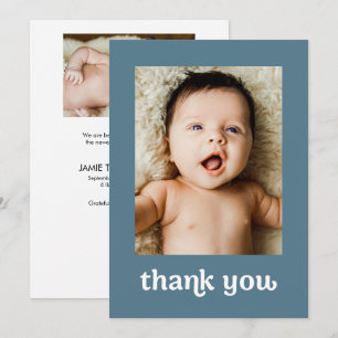 Stoffige Blauwe Trendy Typografie Moderne 2 Baby F Bedankkaart