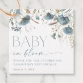Stoffige blauwe wilde bloemen baby in bloei jongen bedankjes labels (Voorkant)