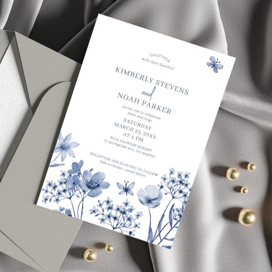 Stoffige blauwe wilde bloemen moderne bruiloft kaart