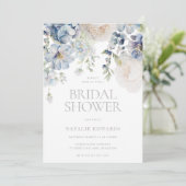 Stoffige blauwe & witte bloemige bruidsfeest kaart (Staand voorkant)