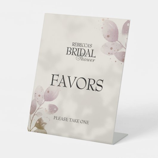 Stoffige gedempte Blush Pink Floral Vrijgezellenfe Reclamebord Met Voetstuk (Voorkant)