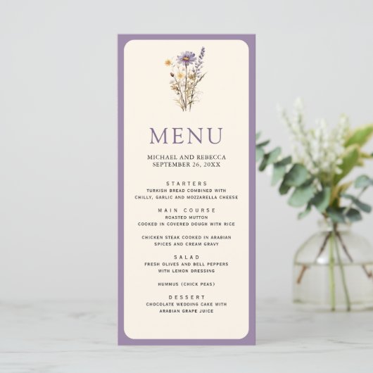 Stoffige Paarse Boho Wildflower bruiloft Menu (Staand voorkant)