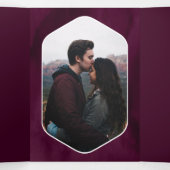 Stoffige Paarse Waterverf Bloemfoto Plum bruiloft Drieluik Uitnodiging (Binnenkant midden)