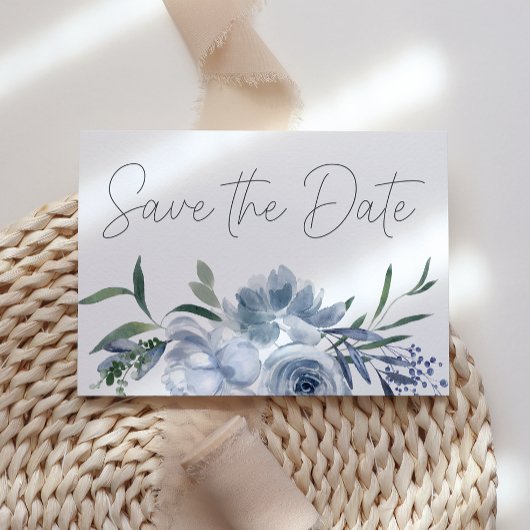 Stoffige Pastelblauwe Bloemen Save The Date