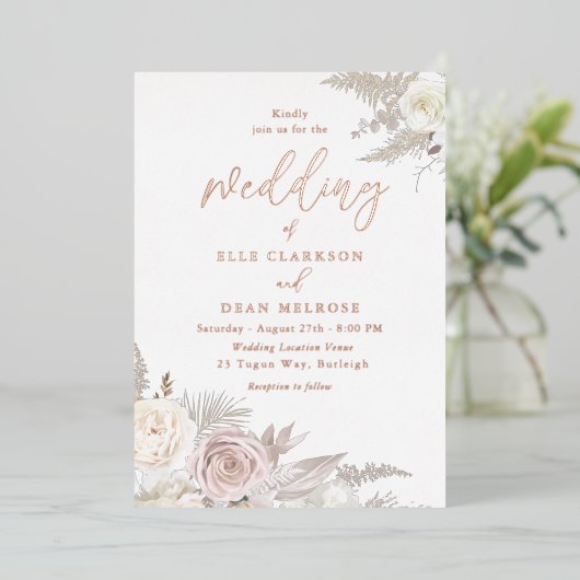 Stoffige Roos & Ivoren Witte Bloemige Trouwring Ro Folie Uitnodiging (Staand Voorkant)