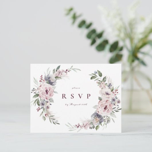 Stoffige roze boho bloemen rustieke bruiloft RSVP Uitnodiging Briefkaart (Staand voorkant)
