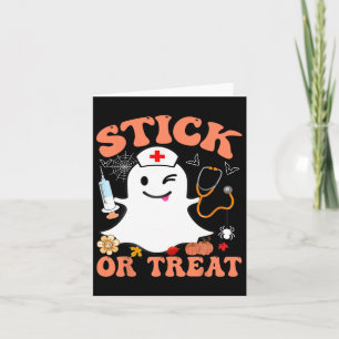 Stok of trakteer verpleegster grappig Halloween ko Kaart