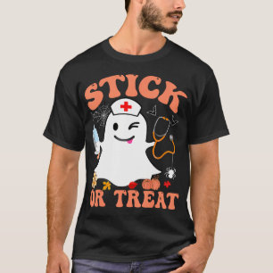 Stok of trakteer verpleegster grappig Halloween ko T-shirt
