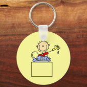 Stokfiguur doet afwas sleutelhanger (Voorkant)