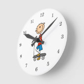 Stokfiguur Jongen op Step Ronde Klok (Hoek)