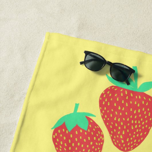 Stomme aardbeien Fruity Fun CUSTOM NAME Strandlaken (In situ)