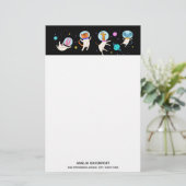 Stomme astronautdieren die in de ruimte zweven briefpapier (Staand voorkant)