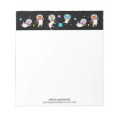 Stomme astronautdieren die in de ruimte zweven notitieblok (Voorkant)