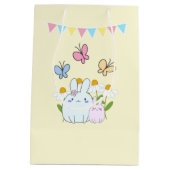 Stomme Bunnies met lentedagen en vlinders Medium Cadeauzakje (Achterkant)