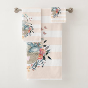 Stomme Bunny in een mand met eieren en bloemen Bad Handdoek
