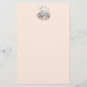 Stomme Bunny in een mand met eieren en  bloemen Briefpapier
