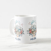 Stomme Bunny in een mand met eieren en  bloemen Koffiemok (Voorkant links)