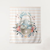 Stomme Bunny in een mand met eieren en  bloemen Wandkleed (Voorkant)