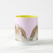 Stomme bunny op een gele mok (Midden)