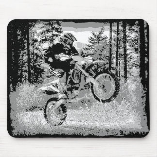 Stomme fietsen in de bossen muismat