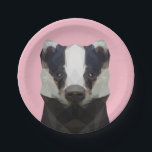 Stomme geometrische badger roze papieren bordje<br><div class="desc">Breng speelse persoonlijkheid aan tafel met deze moderne geometrische dassenpapieren borden, met een vriendelijk laag poly dassengezicht op een vrolijke roze achtergrond. Pas de achtergrondkleur aan elk thema aan dat perfect is voor dierenliefhebbende evenementen, bospicknicks of een eigenzinnig feestdecor met eenvoudige opruiming. Het gedurfde, leuke ontwerp verrukt zowel kinderen als...</div>