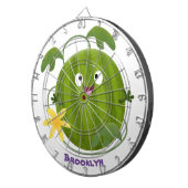 Stomme glimlachende watermeloen cartoon dartbord (Voorkant Rechts)