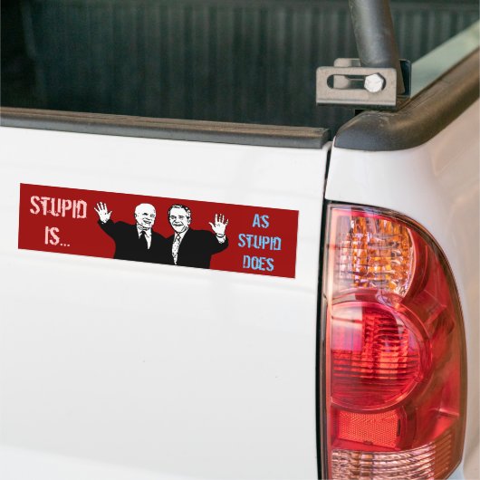 Stomme is zoals stinkend doet Bumpersticker (Op Truck)