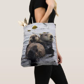 Stomme mama en Pup Zeeen otters Tote Bag (Dichtbij)