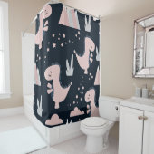 Stomme naadloze patronen met roze dinosaurussen op douchegordijn (In situ)