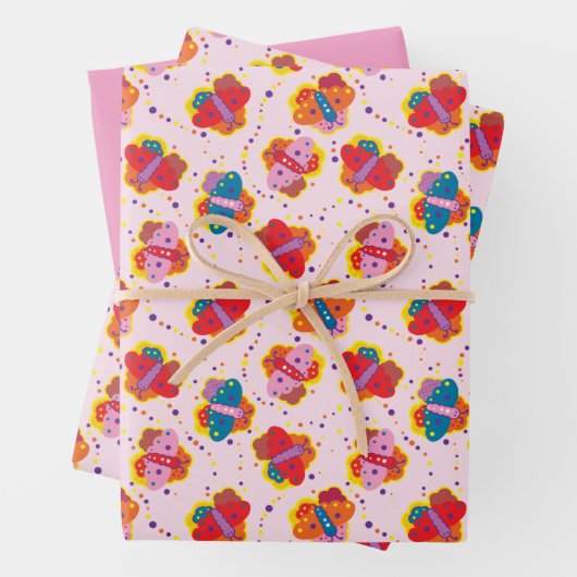 Stomme vlinders uit de jaren zestig, die papier ve inpakpapier vel (In situ)