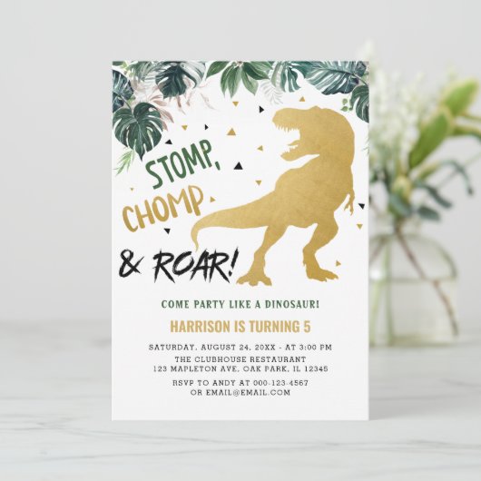 Stomp and Chomp Gold Dinosaur Birthday Kaart (Staand voorkant)