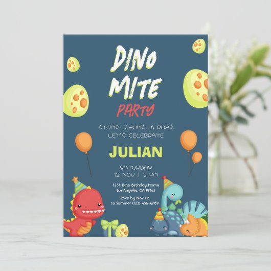 Stomp Chomp Dinomite Party Dinosaurus Verjaardag Kaart (Staand voorkant)