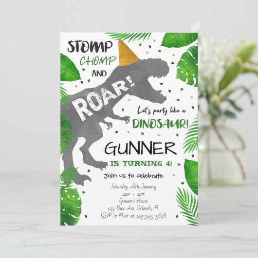 Stomp, Chomp en Roar! Dinosaurus Verjaardag Uitnod Kaart (Staand voorkant)