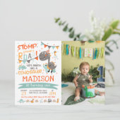 Stomp, Chomp & Roar Dinosaurus Verjaardagsfoto Kaart (Staand voorkant)