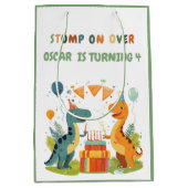 Stomp op over de verjaardag van de dinosaurus medium cadeauzakje (Voorkant)