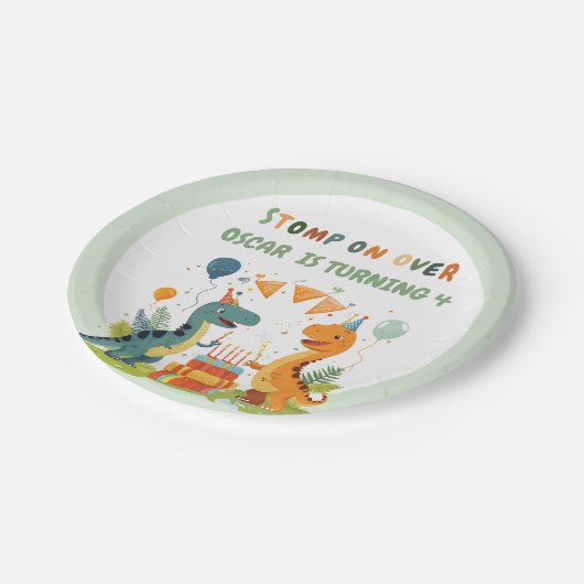 Stomp op over de verjaardag van de dinosaurus papieren bordje (Gekanteld)