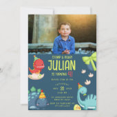 STOMP & ROAR draaien 4 Dinosaurus Verjaardag Kaart (Voorkant)