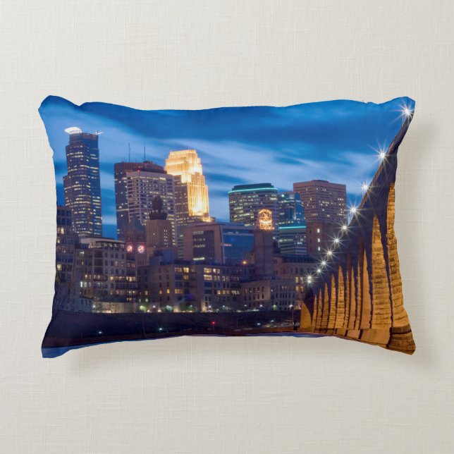 Stone Arch Bridge Minneapolis Skyline Accent Kussen (Voorkant)