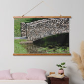 Stone Bridge Lilypads Natuur Hangend Wandkleed (Slaapkamer)