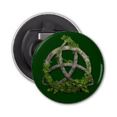 Stone Celtic Trinity Knot Button Flesopener (Voorkant)