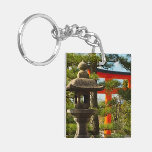 Stone Lantern en Torii Gate Sleutelhanger (Voorkant Links)