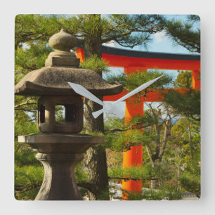 Stone Lantern en Torii Gate Vierkante Klok