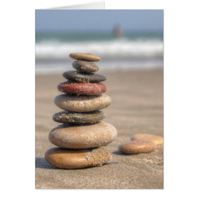 Stone toren op strand (Voorkant)