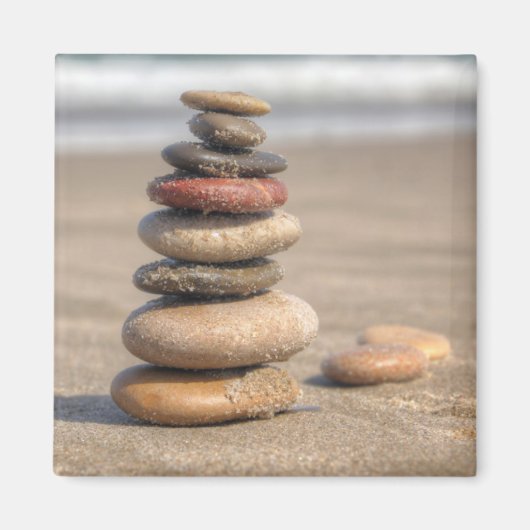 Stone toren op strand magneet (Voorkant)
