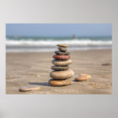 Stone toren op strand poster (Voorkant)