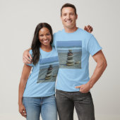 Stone toren op strand t-shirt (Unisex)