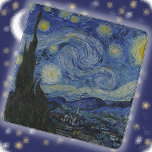 Stone TRIVET - "Sterrennacht" - Vincent van Gogh<br><div class="desc">Een afbeelding van "Sterrennacht" (1889) van Vincent van Gogh is te zien op deze vierkante marmeren stenen Trivet. ►Het afbeelding kan niet worden verwijderd of vervangen. ►Aanpassen / personaliseren door aangepaste tekst toe te voegen in uw keuze van lettertype (stijl, kleur, grootte), of een extra afbeelding of een logo. Maakt...</div>